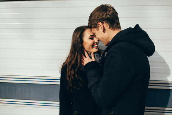 how to make a capricorn man fall in love with you